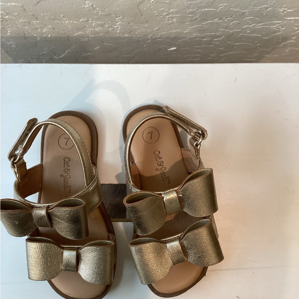 Toddler Girls' Ruby Bow Sandals - Cat & Jack™ Size 7